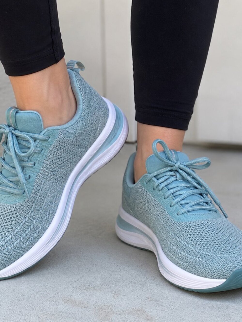 Orthofeet Women’s Size 12 Wide (D) Teal Walking Shoes Comfort Orthopedic Sneaker